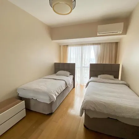 Apartament Venezia Mega *