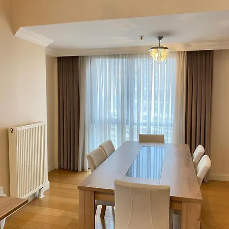Venezia Mega Apartament *