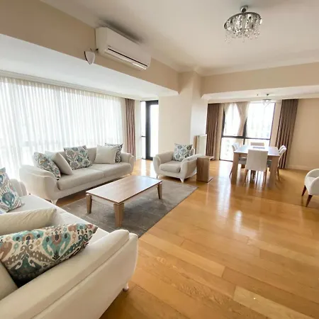 Apartament Venezia Mega *